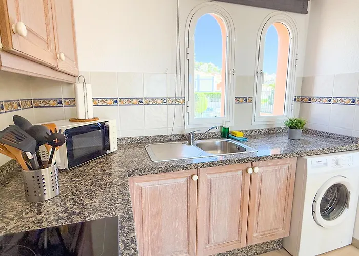 Mango By Tor Адехе